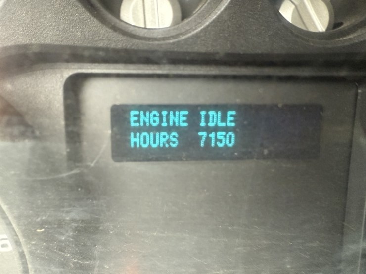 2015-ford-f550-sd-image-32