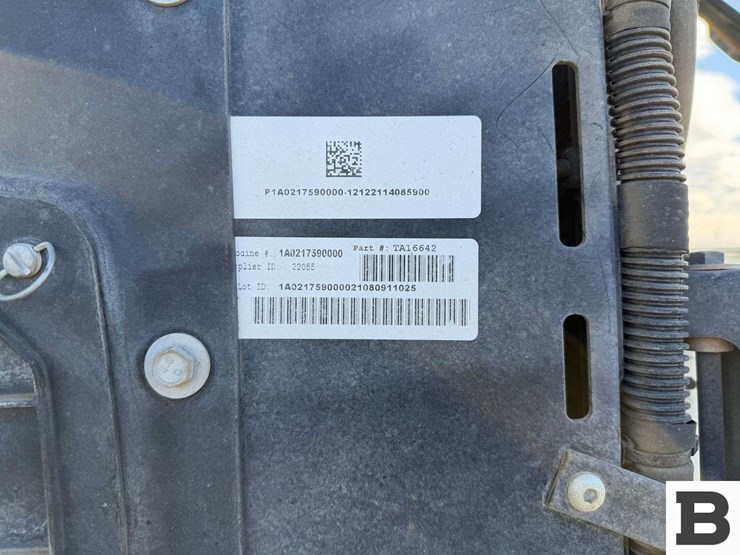 2021-john-deere-7r-210-image-54