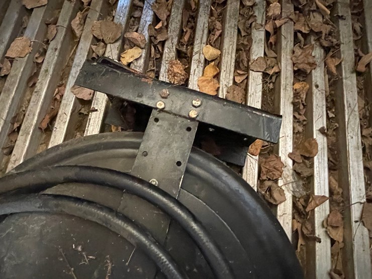 #10420-•-balcrank-wall-mount-hose-reel-image-9
