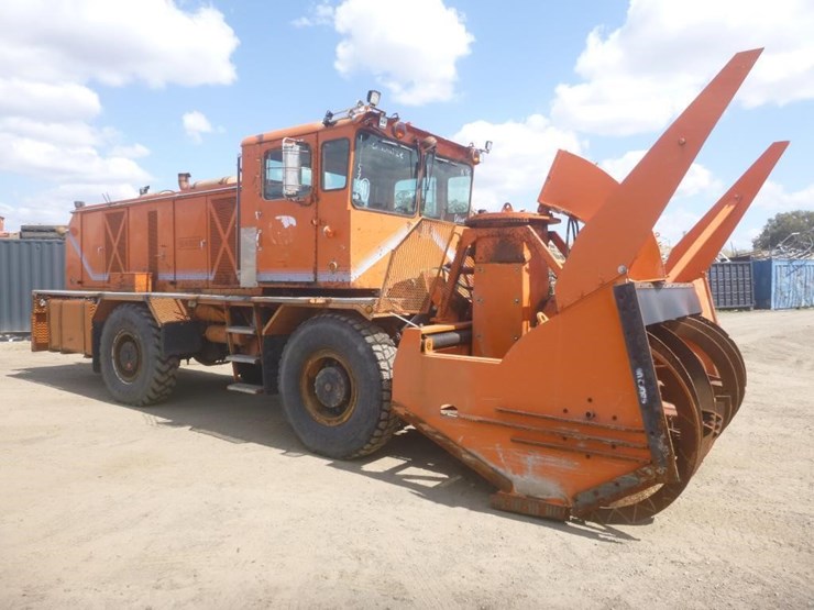 1992-caterpillar-c13-image-2