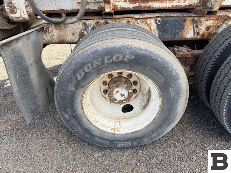 1977-international-fertilizer-truck-image-35