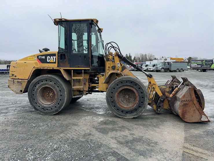 2011-caterpillar-it14g-image-4