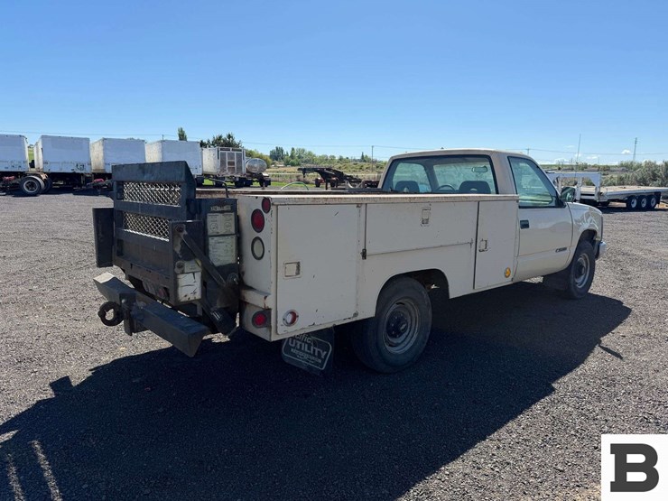 1994-chevrolet-gmt400-image-5