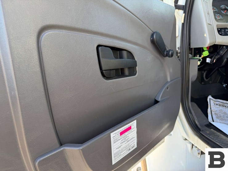 2008-international-durastar-4300-image-52