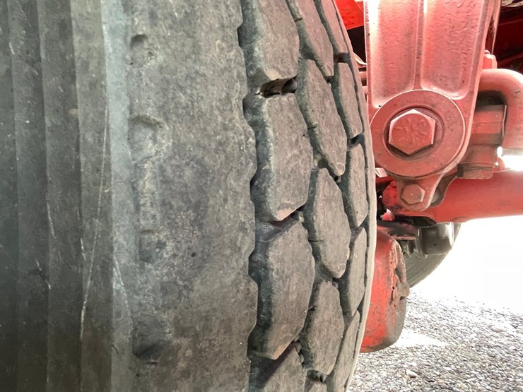 1976-peterbilt-359-image-56