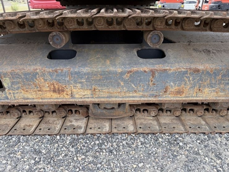 2016-kobelco-sk140sr-image-32
