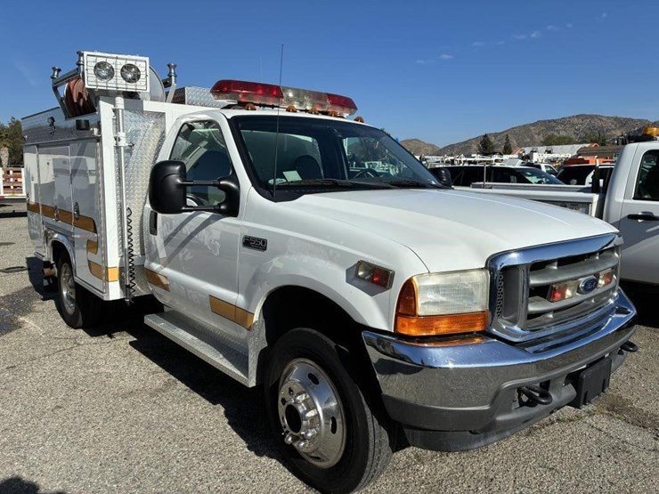 2001-ford-f550-image-2