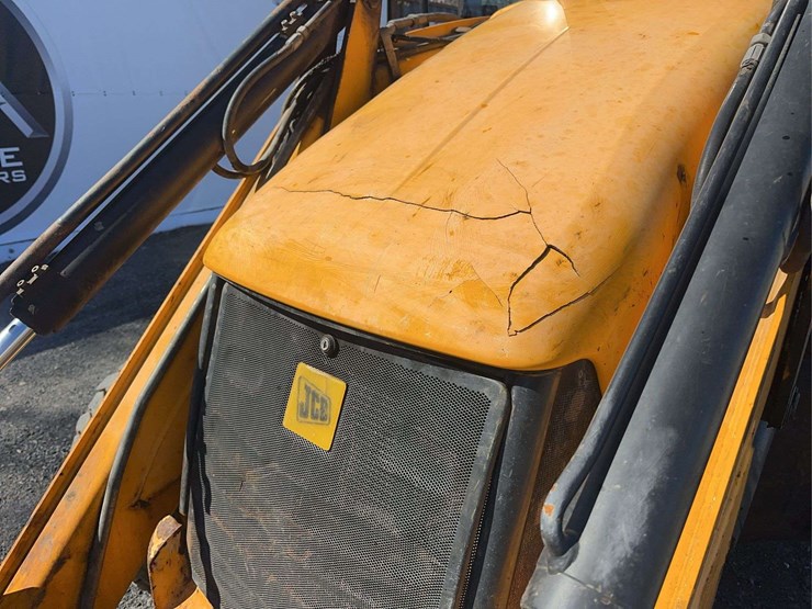 2012-jcb-3cx-image-15