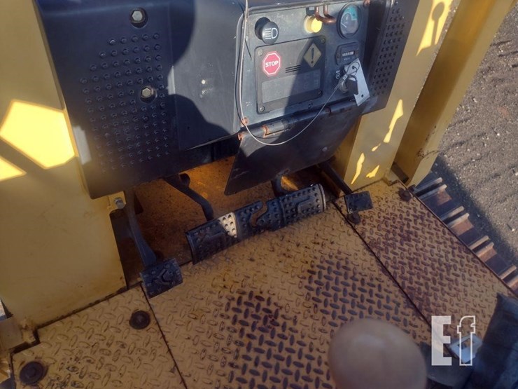 2001-deere-455g-image-11