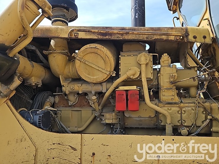 1981-caterpillar-d9h-image-30