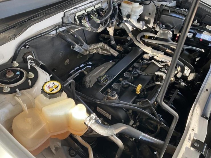 2011-ford-escape-xls-image-12