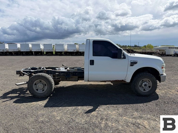 2010-ford-f250-image-6