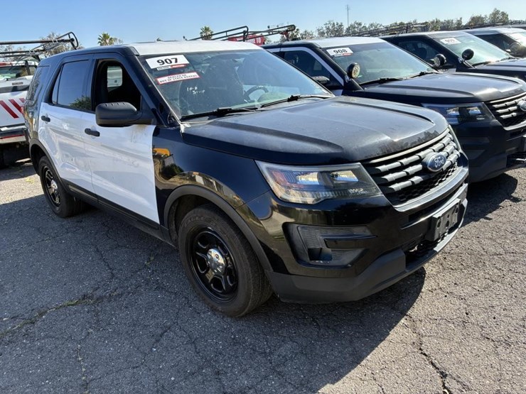 2017-ford-explorer-police-interceptor-image-2