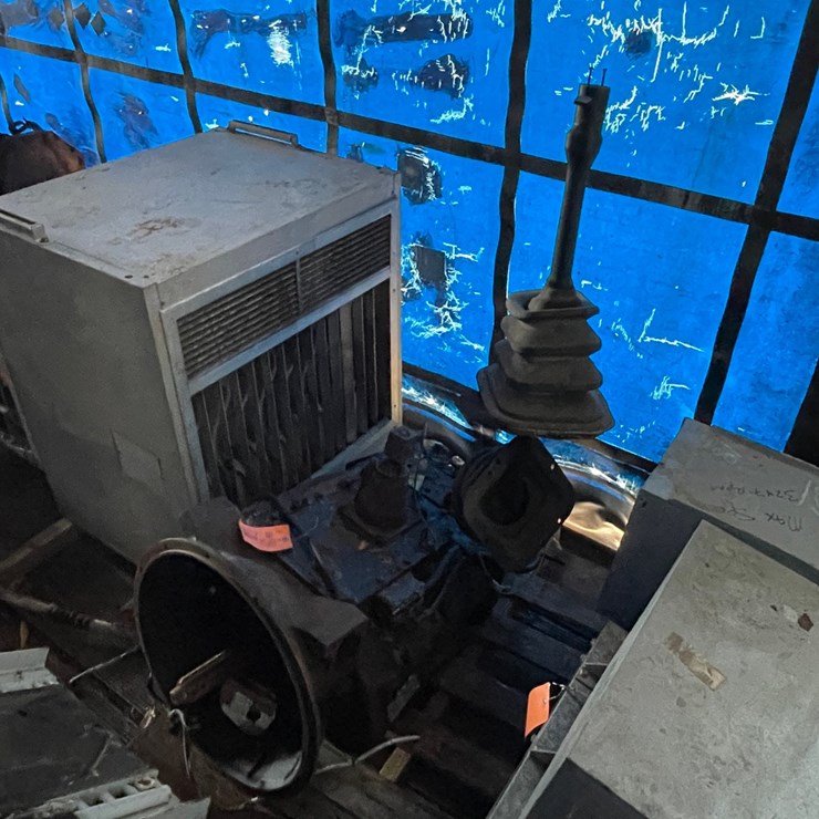 #10412 • Rebuilt 13-Speed Truck Transmission