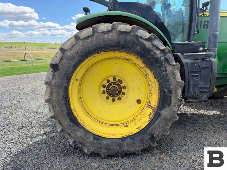 2013-john-deere-7200r-image-39