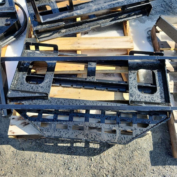 FUTURE FT-DHC Skid Steer Forks