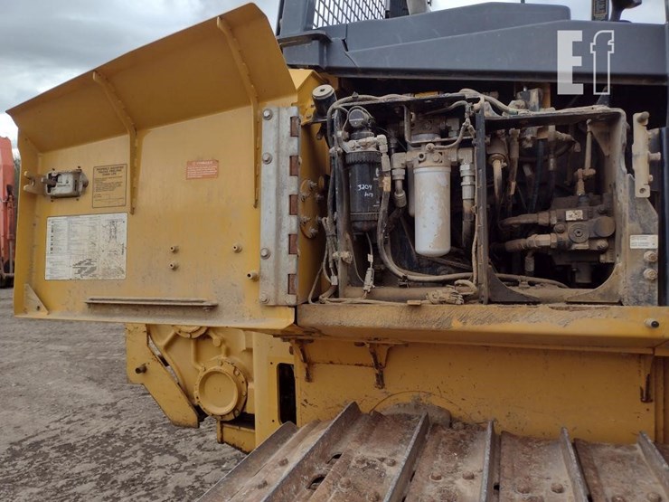 2013-deere-700k-lgp-image-40