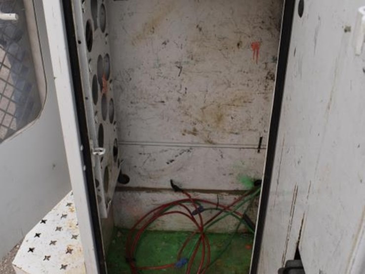 2013-ford-e350-image-11