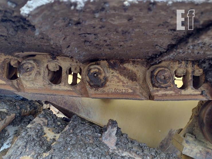 caterpillar-d6-image-25