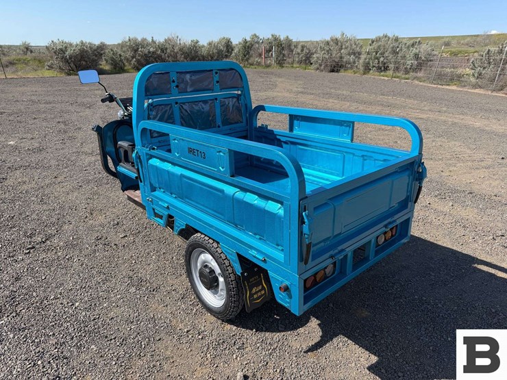 2025-ir-iret13-electric-tricycle-image-3