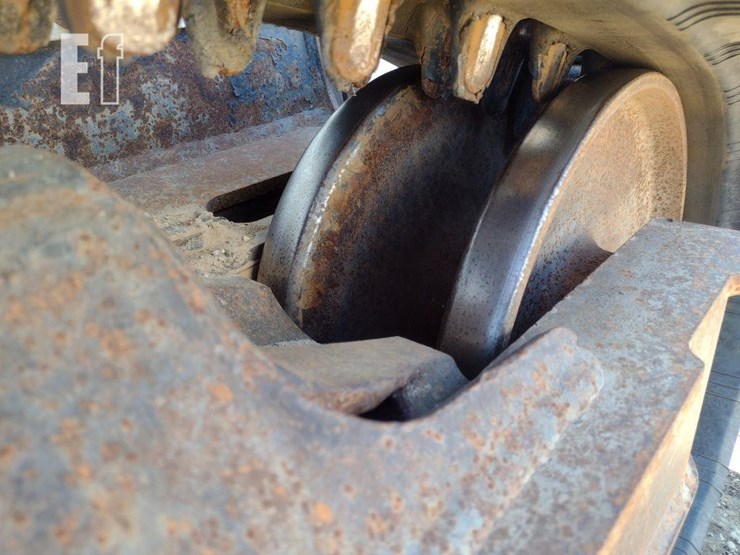 2021-bobcat-t595-image-29