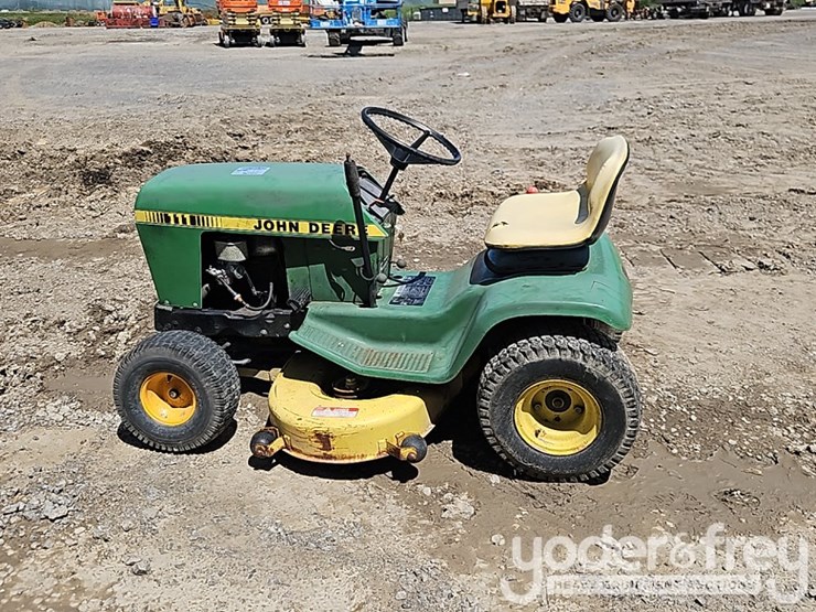 john-deere-111-image-2