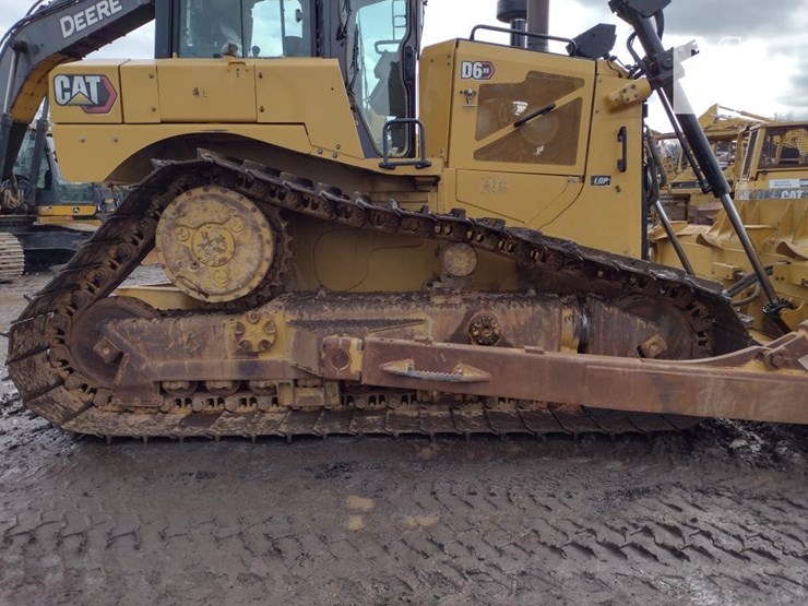 caterpillar-d6-image-28