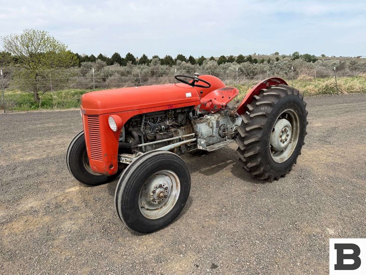 1952-ferguson-to30-image-1