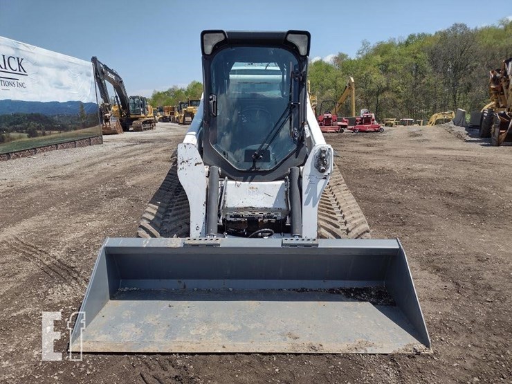 2013-bobcat-t770-image-2