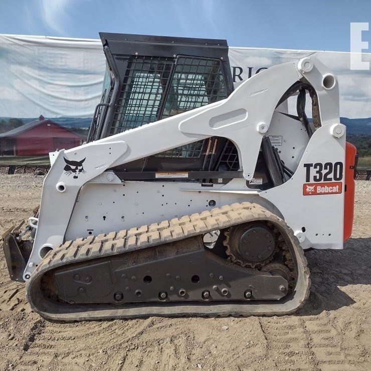 2009 BOBCAT T320