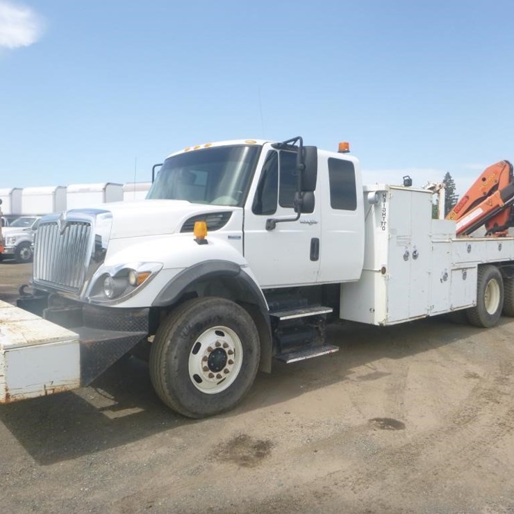 2009 INTERNATIONAL 7400