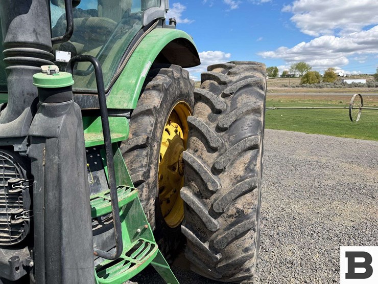 2013-john-deere-7200r-image-21