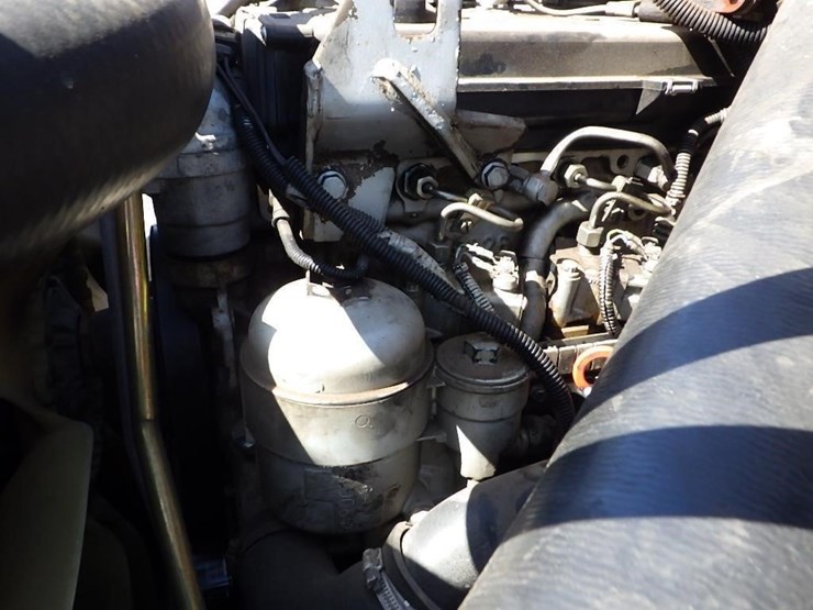 2005-utility-combo-image-19