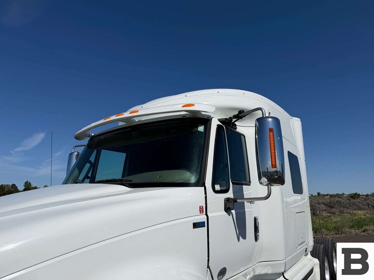 2012-international-prostar-image-10