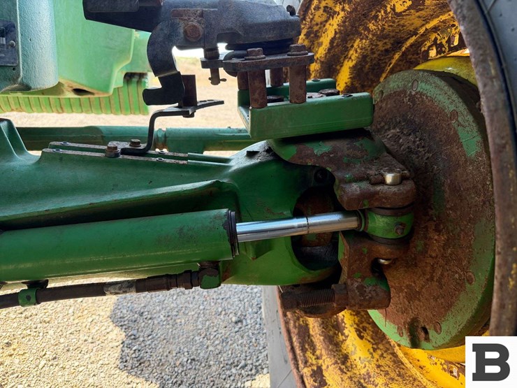 2021-john-deere-7r-210-image-46