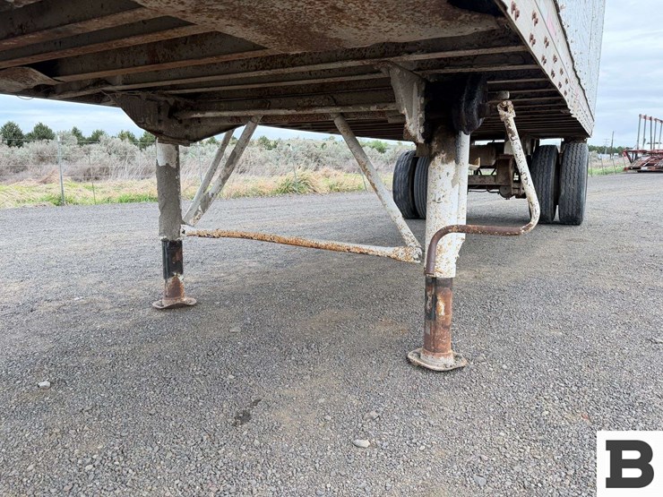 1983-fruehauf-open-top-image-11