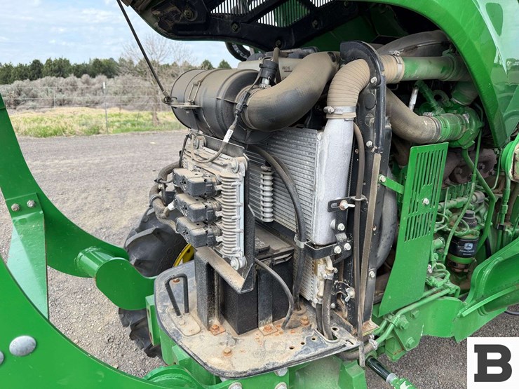 2015-john-deere-5075e-image-56