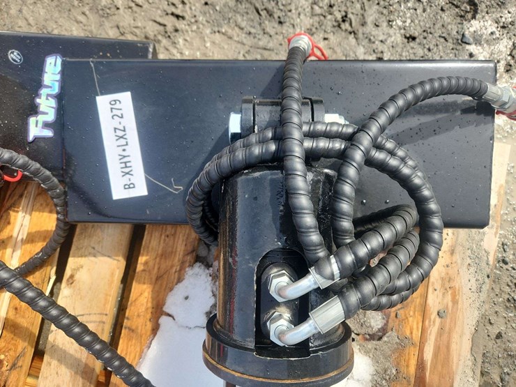 future-mini-skid-steer-auger-image-2