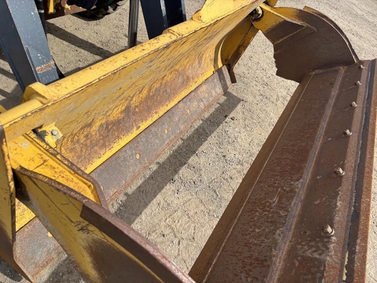 2019-deere-310l-ep-image-13
