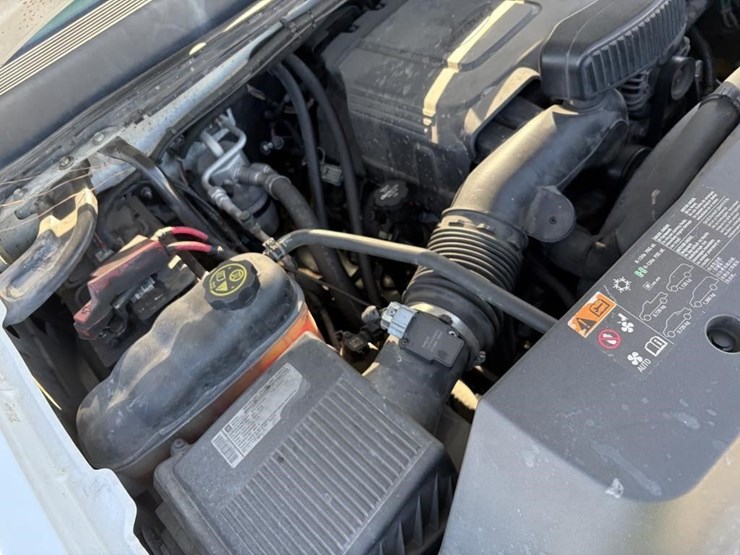 2012-chevrolet-2500-image-20