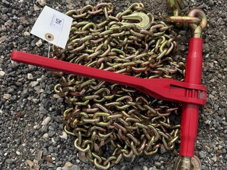 #142-•-(1)-5400-lb-ratchet-binder-&-(2)-5/16"-20'-chains-image-1