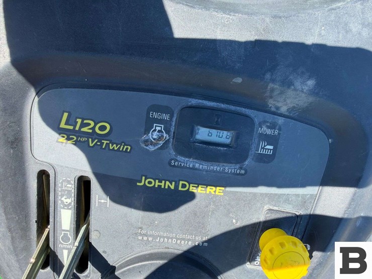 john-deere-l120-image-22