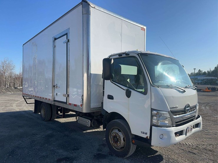 2020-hino-195-image-3