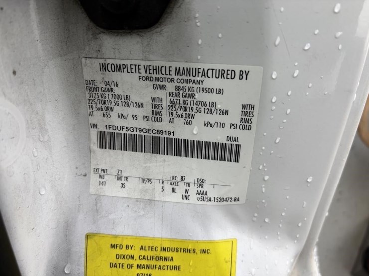 2016-ford-f550-image-19
