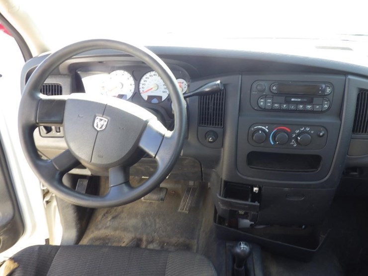 2005-dodge-ram-2500-image-10