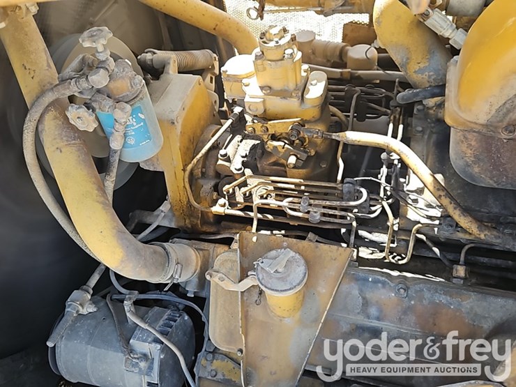 1990-caterpillar-d9n-image-21