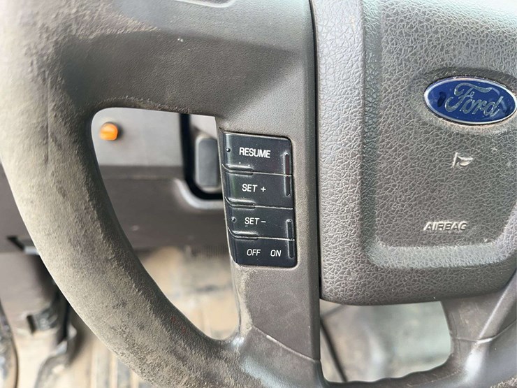 2010-ford-f150-xlt-image-31