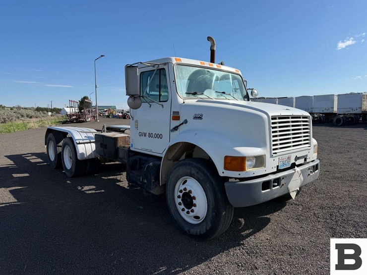 1998-international-f-4900-cab-&-chassis-truck-image-7