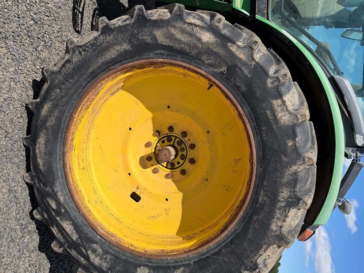 2013-john-deere-7200r-image-22