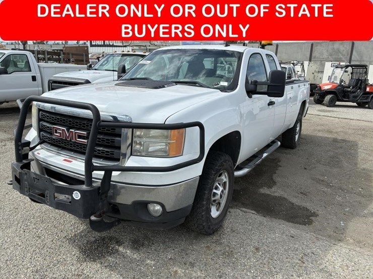 2012-gmc-sierra-2500-image-1